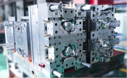 汽车塑料件多少钱